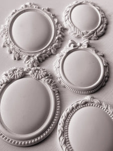 Brooches vintage Moule de décoration par Iron Orchid Designs iod printemps 2025