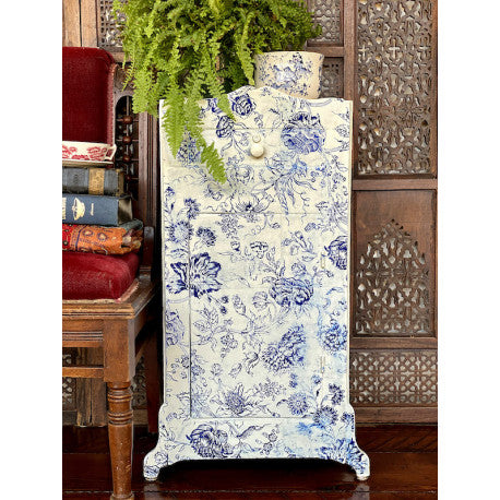 Incrustation de peinture florale indigo par Iron Orchid Designs IOD